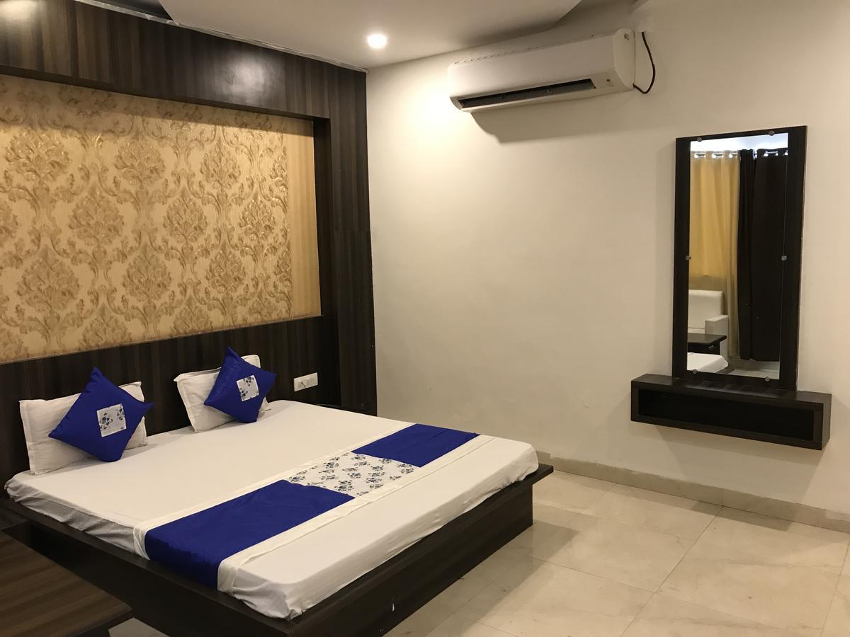 Hotel City Palace Ujjain Luaran gambar